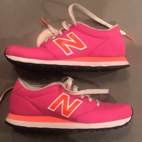 New Balance Shoes - New Balance Athletic Running Shoes 501 - Size 6.5